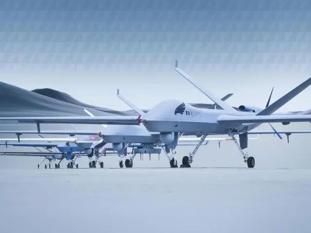 翼龙-X等20余型国产军用无人机亮相航展，，，无人机协同系统日益完整